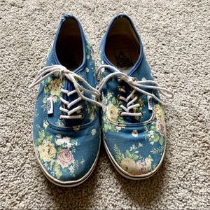 Women’s 5.5 floral vans lace up